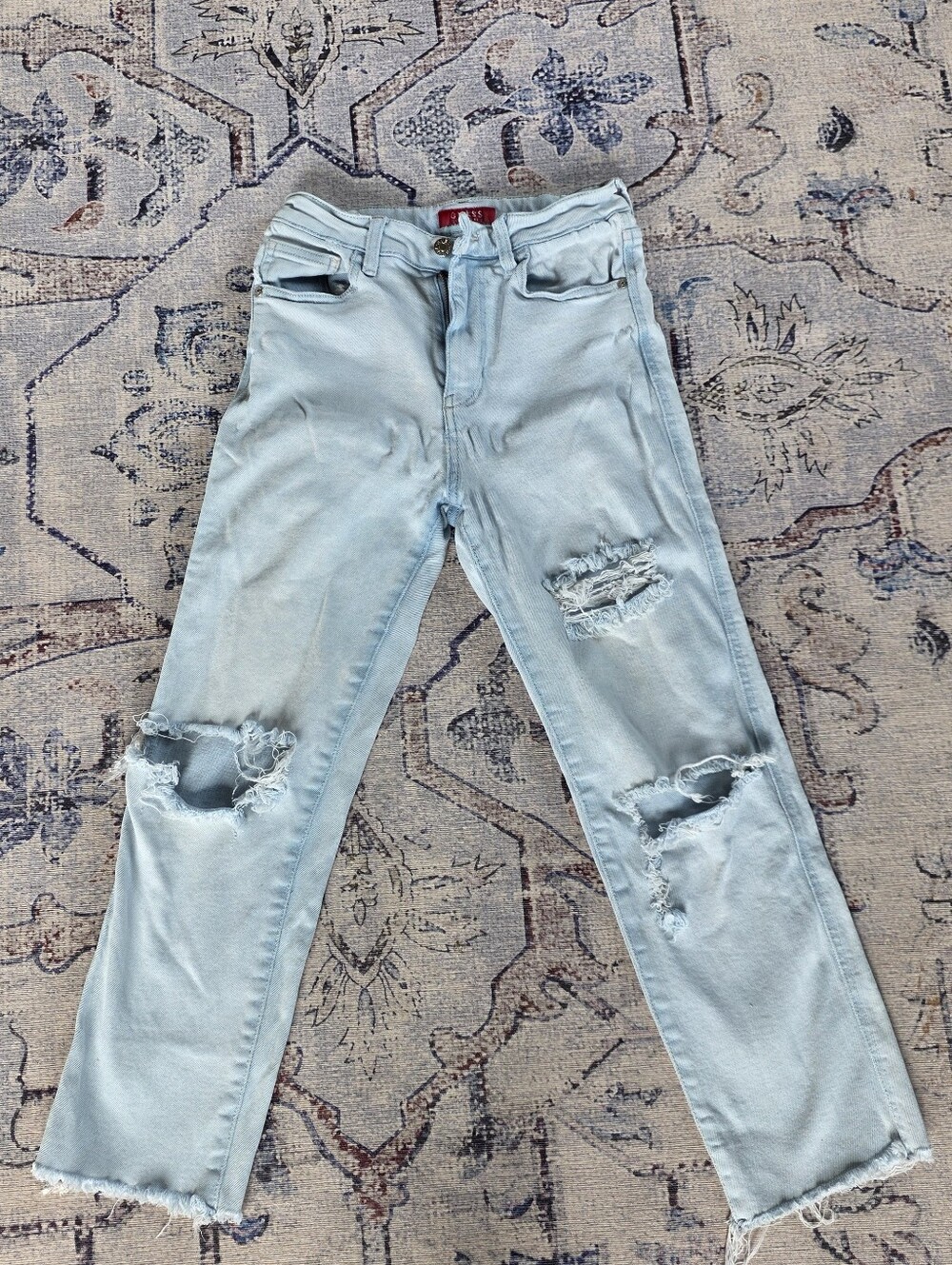 Light Blue Distressed Women’s Guess Crop Jeans